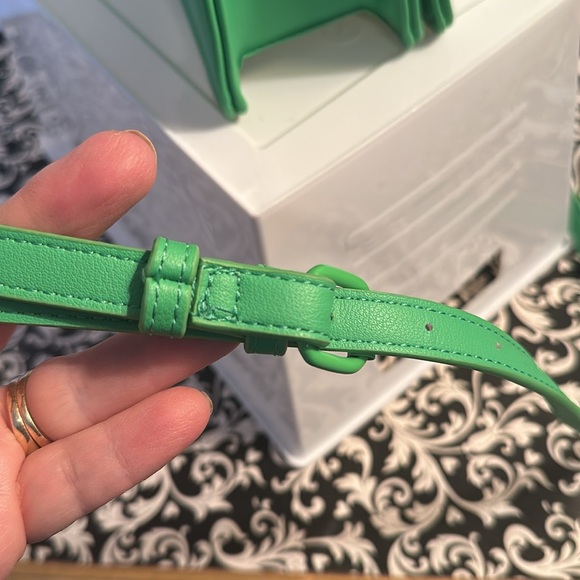 NWOT NANETTE LEPORE FLAP CROSSBODY BAG WITH A BOW 💚 luxury Fabulous Bow - Picture 8 of 16